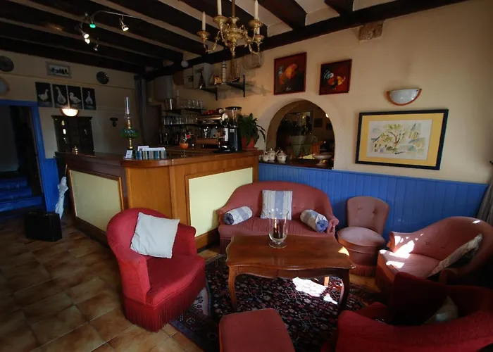 Logis Hôtel Côté Loire - Auberge Ligérienne