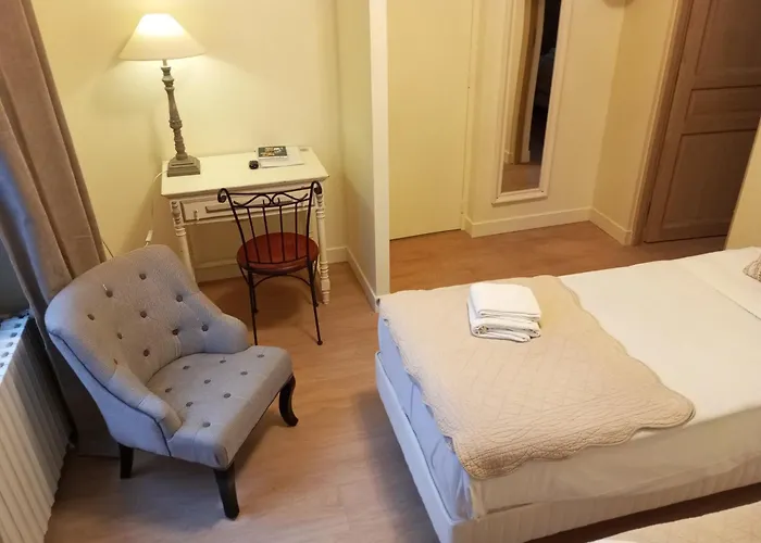 Logis Hôtel Louise de Savoie